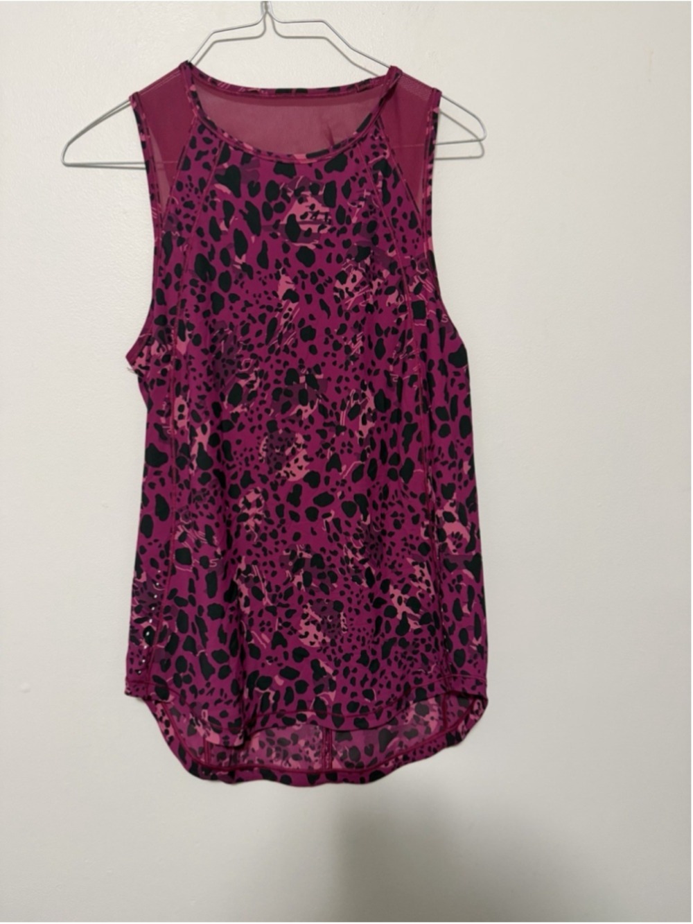 Lululemon Sculpt Tank Top Back Vent Cheetah Camo Magenta Pink Purple size 4 - Picture 2 of 4